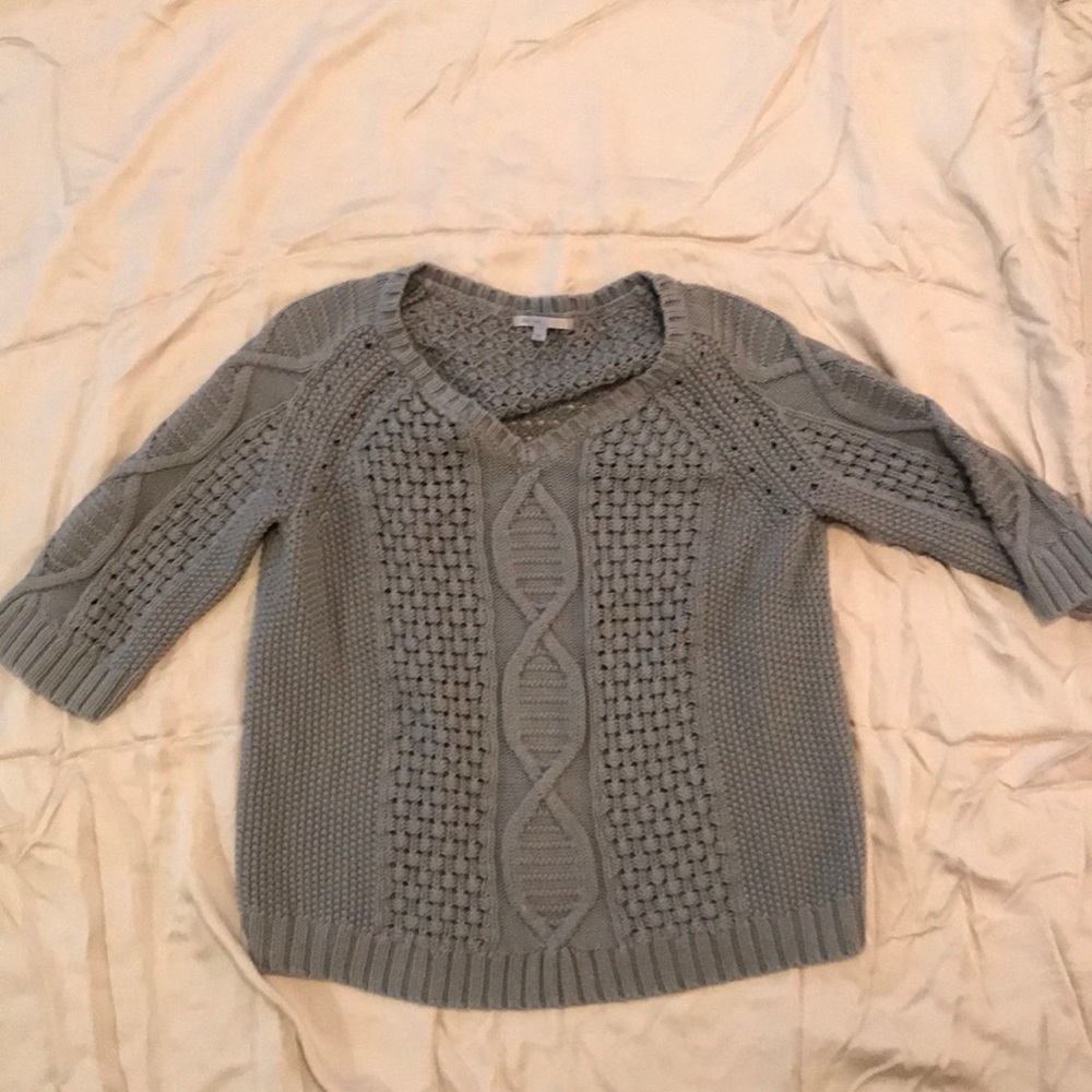 Gap sweater